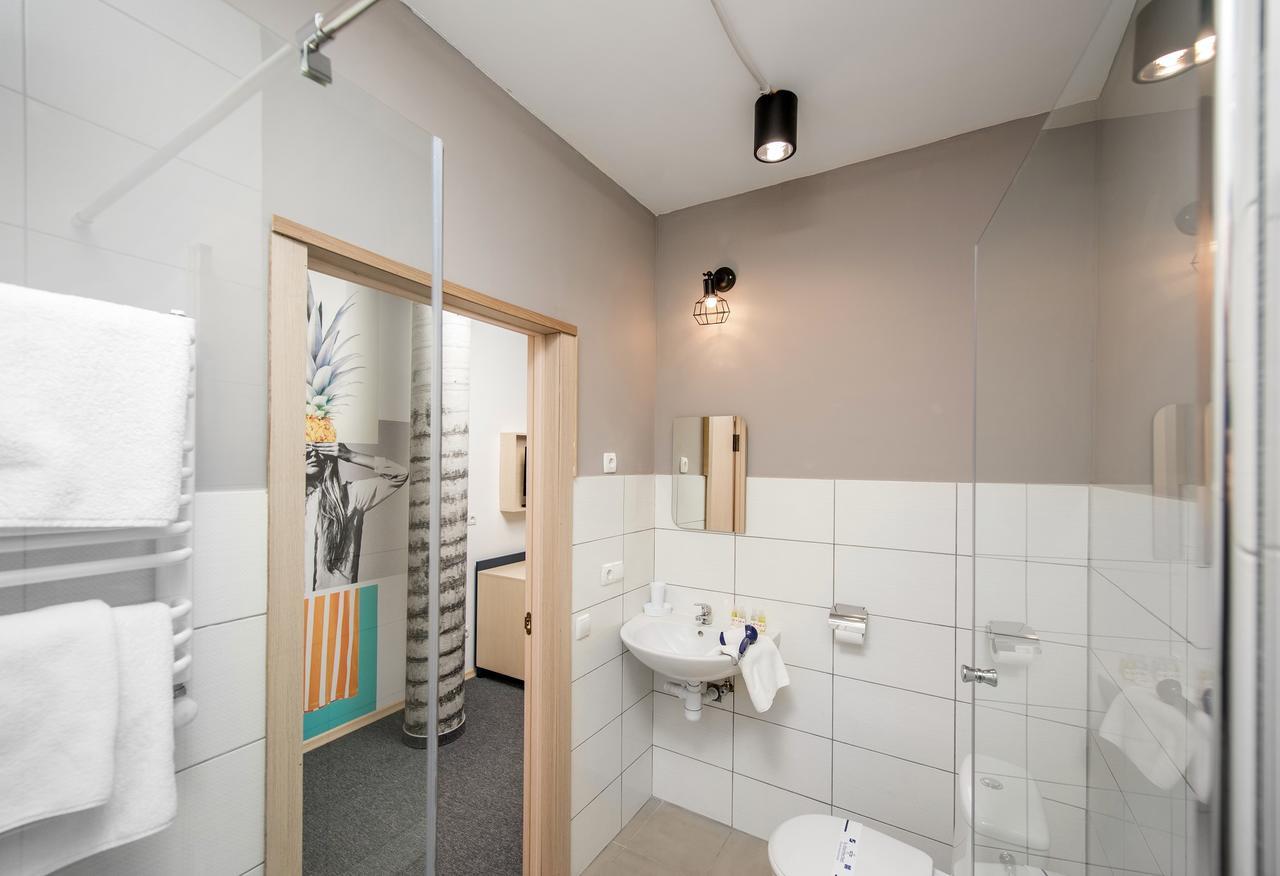 Jam Hotel Hnatyuka Lviv Exterior foto