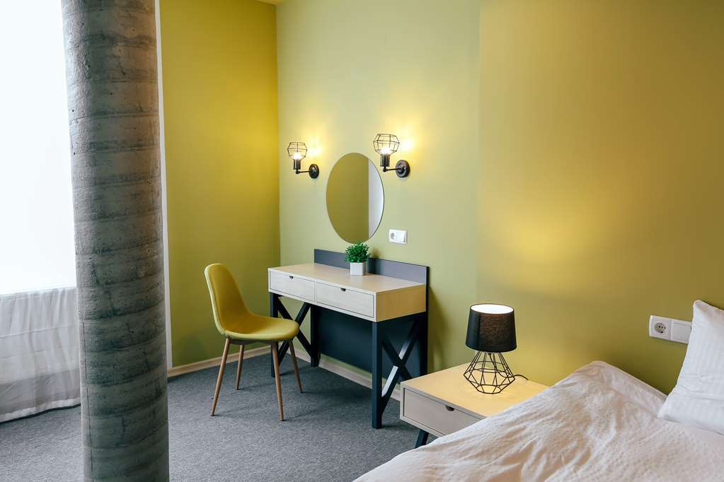 Jam Hotel Hnatyuka Lviv Quarto foto