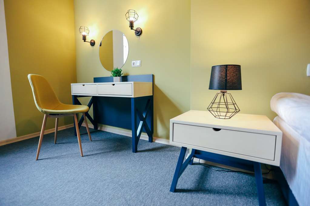 Jam Hotel Hnatyuka Lviv Quarto foto