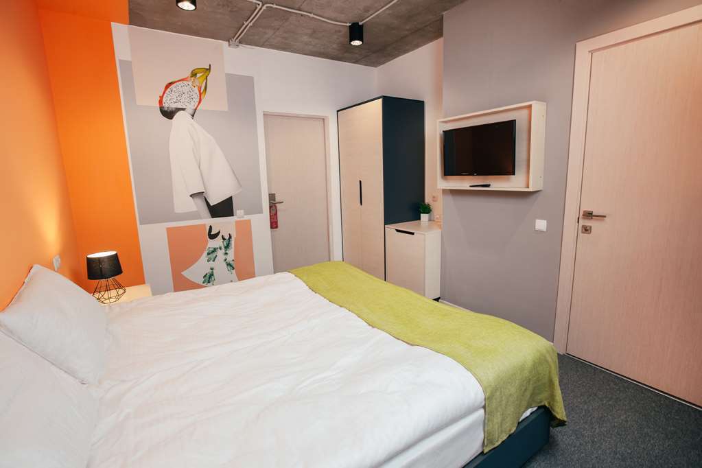 Jam Hotel Hnatyuka Lviv Quarto foto