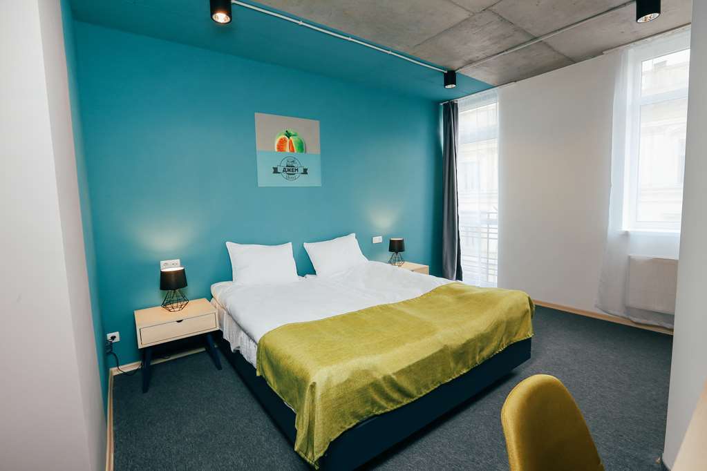 Jam Hotel Hnatyuka Lviv Quarto foto