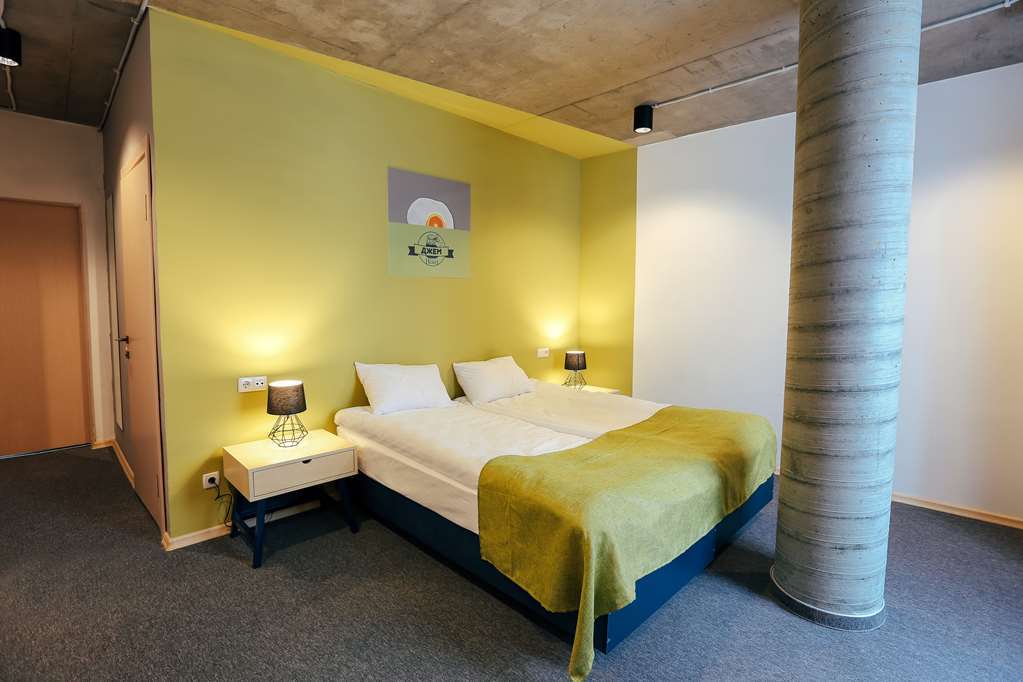 Jam Hotel Hnatyuka Lviv Quarto foto