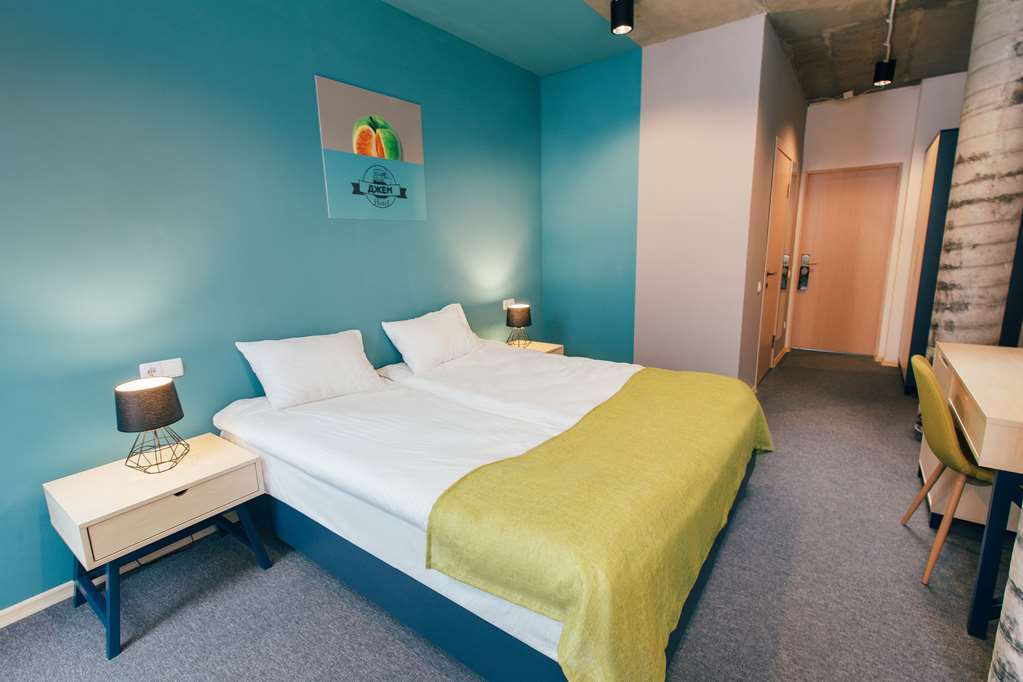 Jam Hotel Hnatyuka Lviv Quarto foto